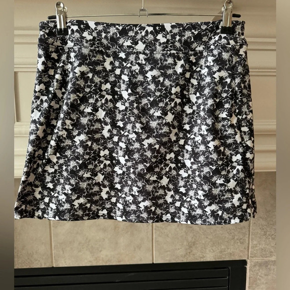 Tranquility by Colorado Clothing Women's Golf Skirt- Small- Black Print - Picture 2 of 7